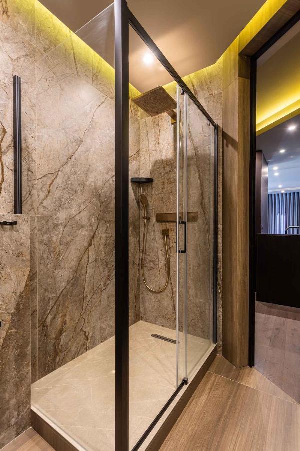 Luxury Apartment In The Superb Location Chişinău Extérieur photo